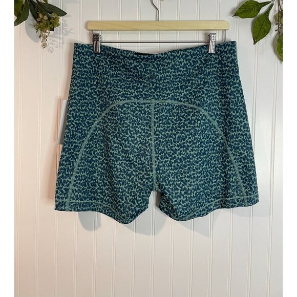 Athleta Ultimate Printed Shortie 2X SuperSonic Fabric Compression Pocket - Picture 2 of 11